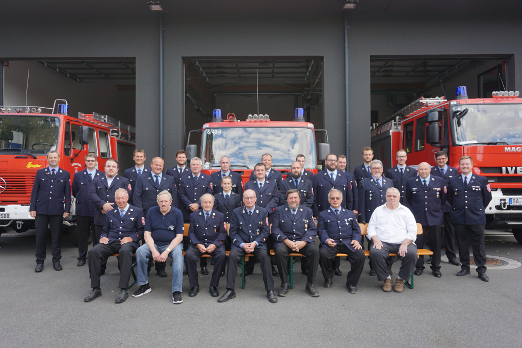Die Mannschaft der ehemaligen LG 5