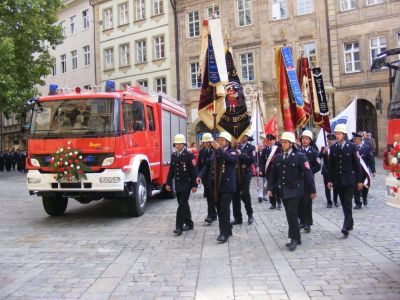 Ankunft des Zuges an der Martinskirche zum Gottesdienst am Sonntag Morgen. Die beiden HLFs wurden nach dem Gottesdienst gesegnet.