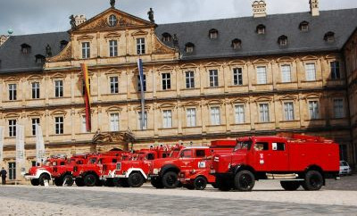 Der Blick auf den Domplatz mit den „roten Farbtupfern“